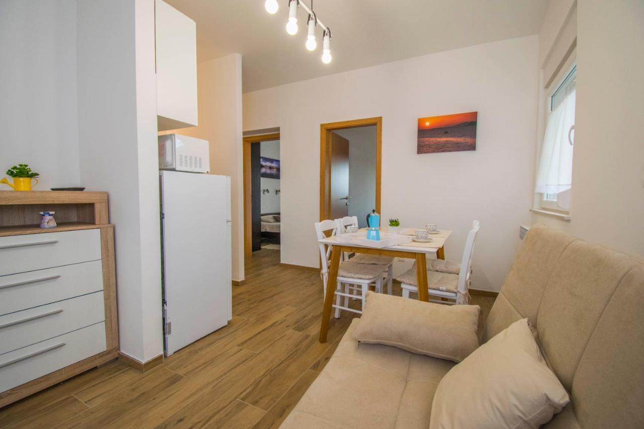 יאדראנובו Apartments Ivanica And Mirela מראה חיצוני תמונה