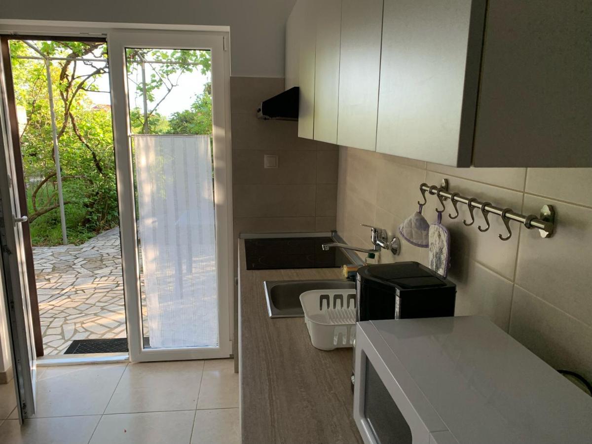 יאדראנובו Apartments Ivanica And Mirela מראה חיצוני תמונה